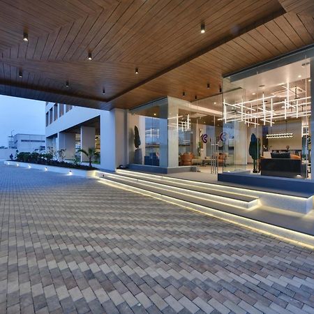 Click Hotel Pithampur Mhow Exterior photo