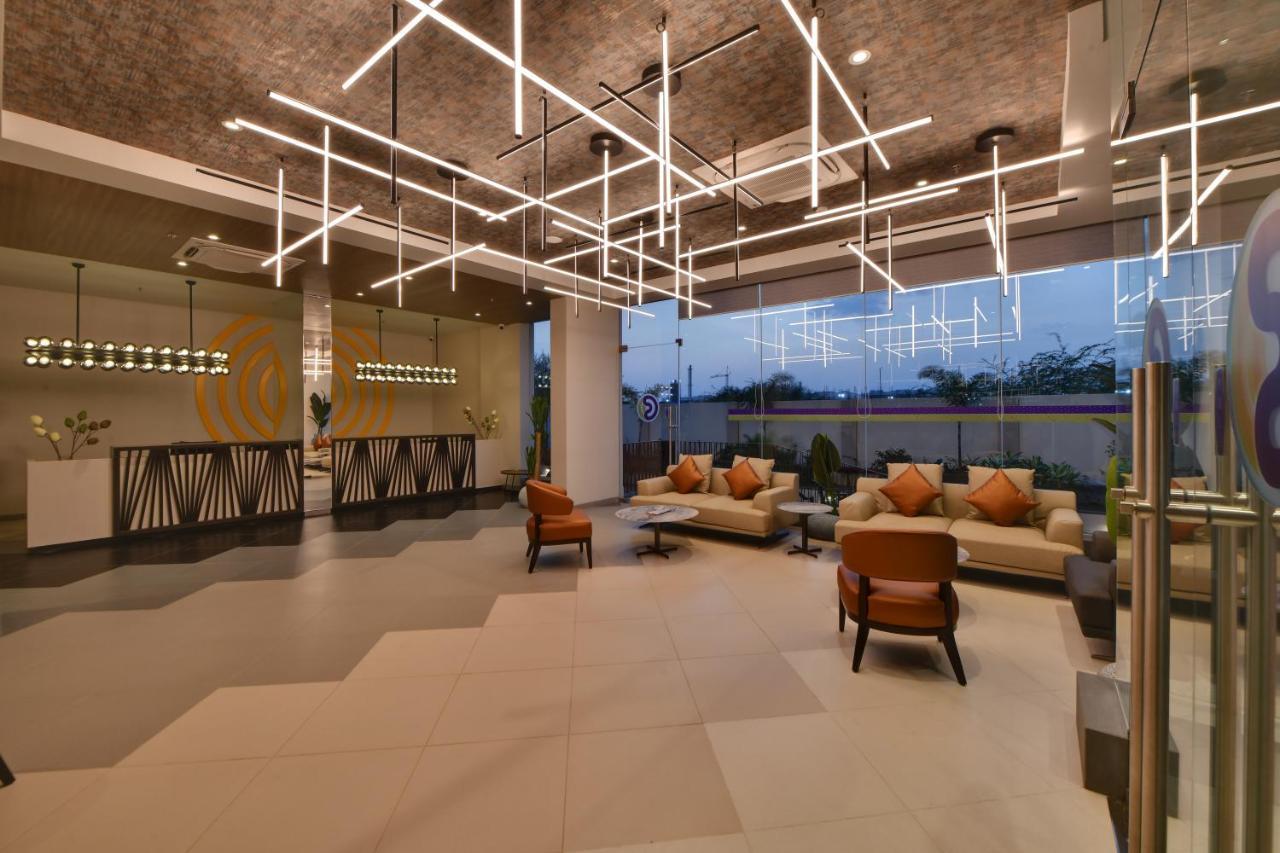 Click Hotel Pithampur Mhow Exterior photo